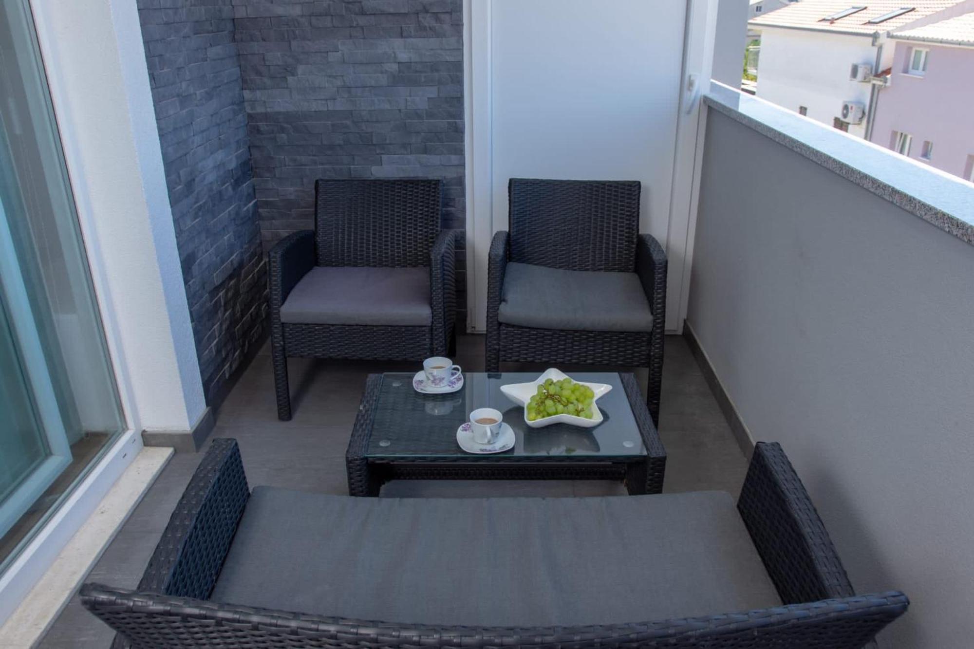 Apartments Pasalic Kastela Exterior photo
